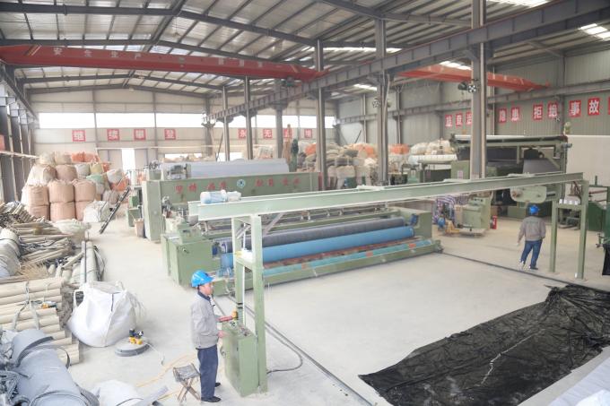 Bentonite Geotextile for Pond Liner Natural Sodium Bentonite Geosynthetical Clay Liner 9