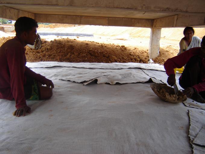 Waterproof Membrane Geotextile Bentonite Non Woven Fabric for Reservoir Clay Liners 9