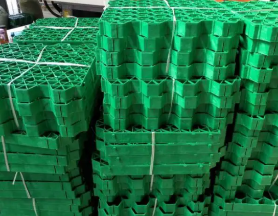 Vehicle and Pedestrian Traffic Stabilized with Plastic Grass Grid Core Landscape 10